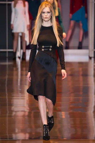 Look 1